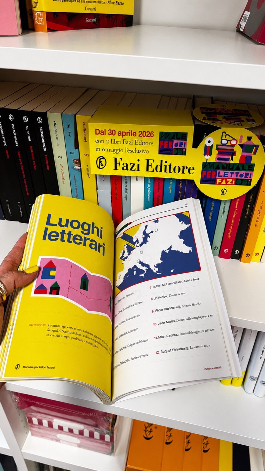 Un libro aperto sulla mappa dei luoghi letterari